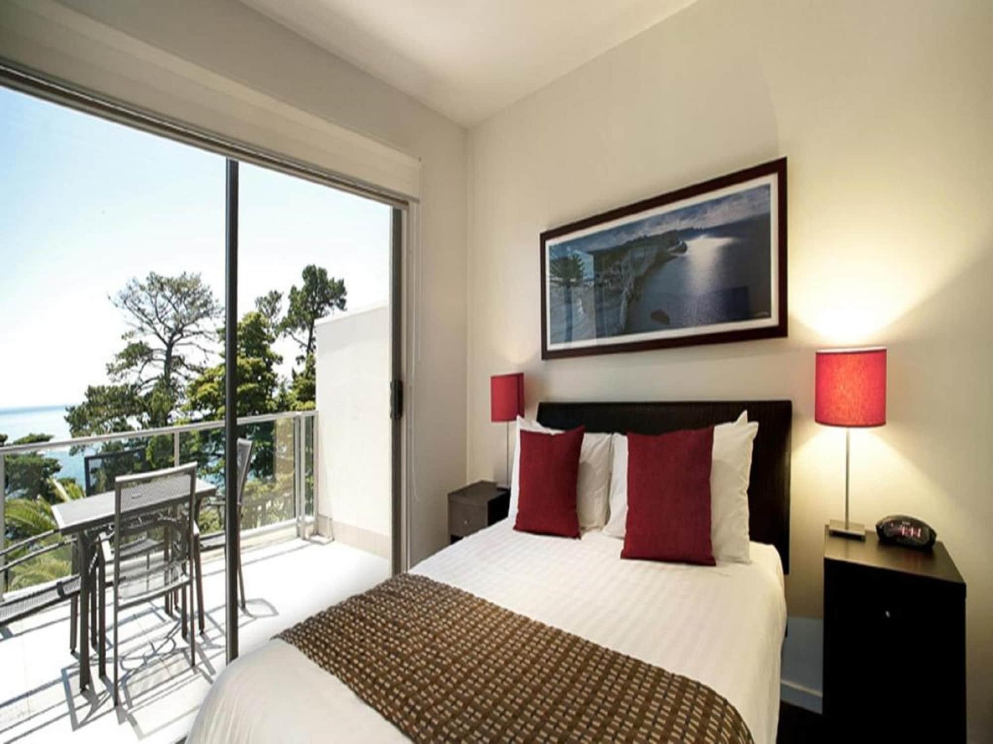 The Waves Apartments Cowes Exteriér fotografie