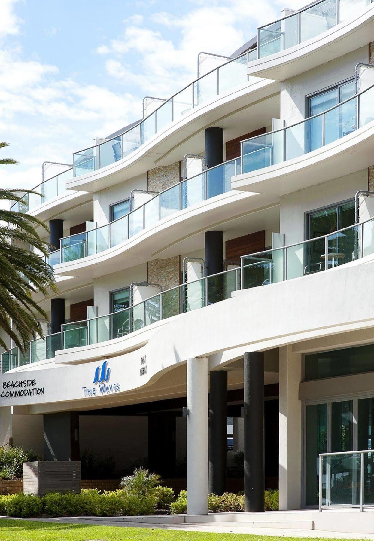 The Waves Apartments Cowes Exteriér fotografie