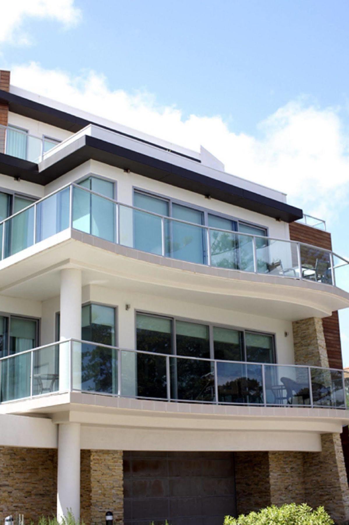 The Waves Apartments Cowes Exteriér fotografie